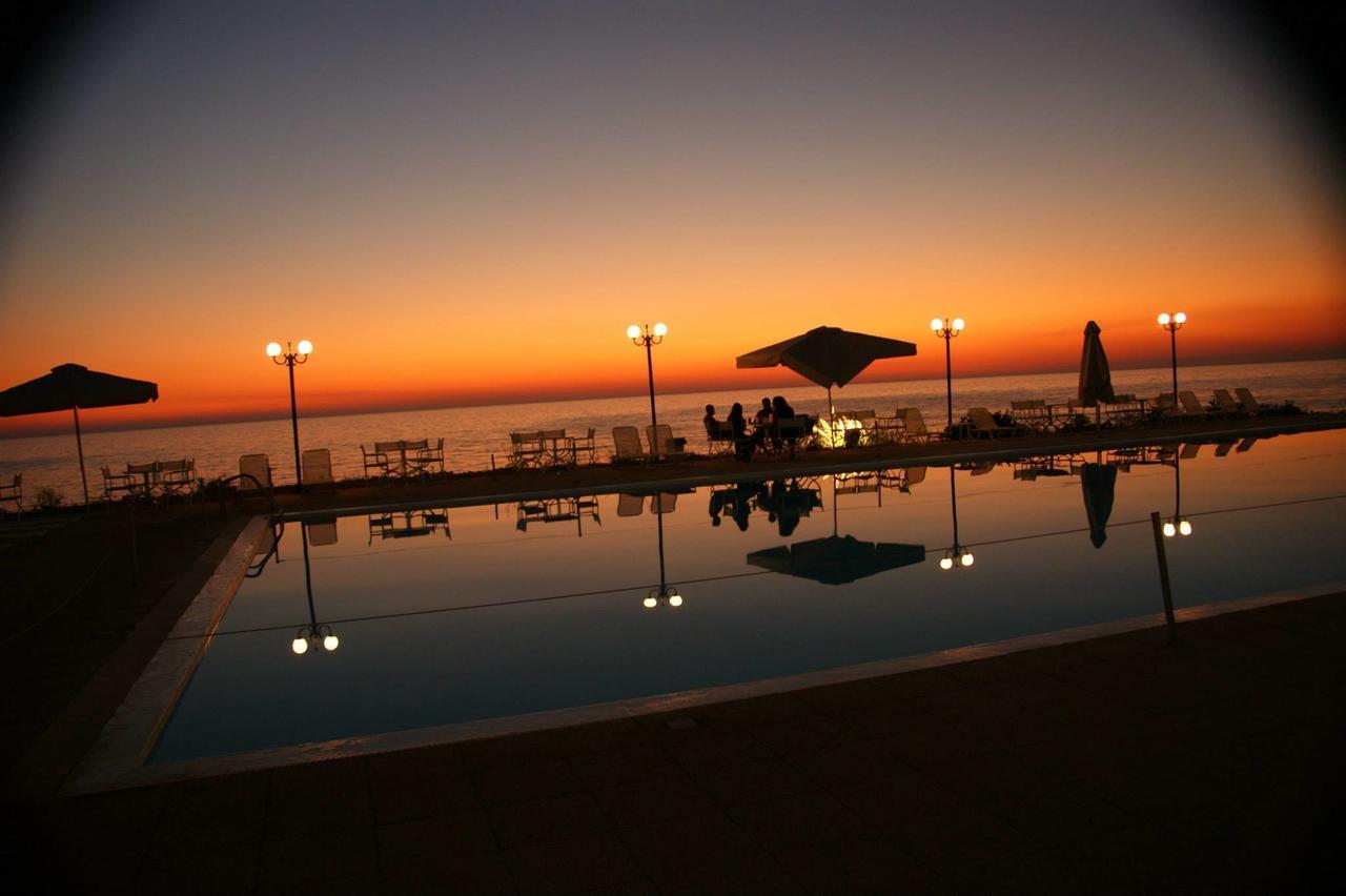 Hotel Limenari Filiatrá Dış mekan fotoğraf